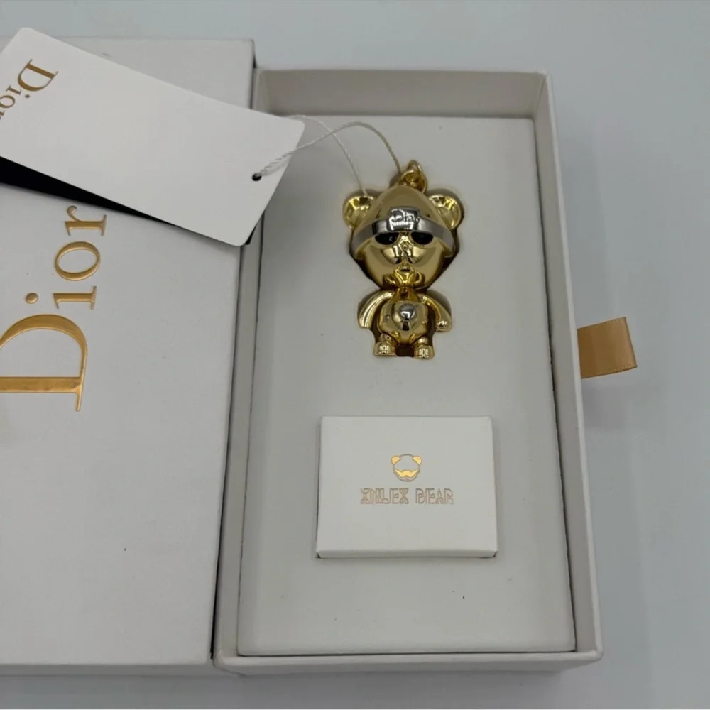 Christian Dior Inlex Bear Keychain Bag
Charm
NWT & Box! - Picture 8 of 13
